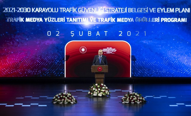 Cumhurbaşkanı Erdoğan: “Dünyada trafik kazalarındaki can kaybında yüzde 50 azalış hedefini tutturan iki ülkeden biri