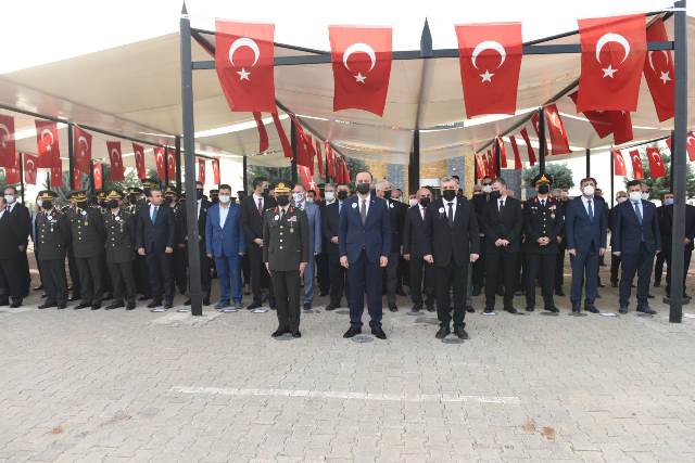 Atatürk Şanlıurfa’da Saygıyla