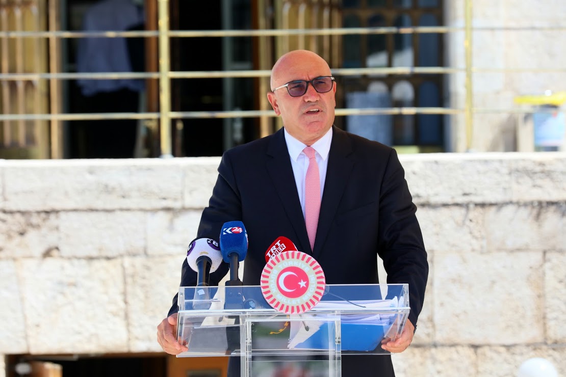 CHP’Lİ VEKİL MAHMUT TANAL’IN 1 MAYIS