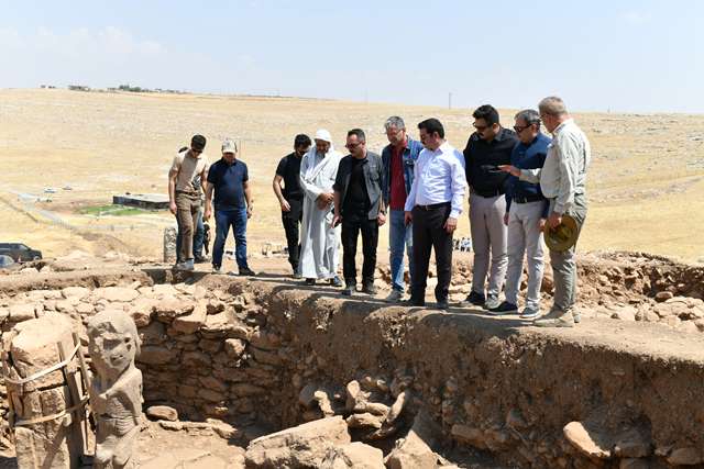 Vali Şıldak, bölgenin Türkiye’de şimdiye kadar gerçekleşen en büyük arkeoloji projesi olduğuna vurgu yaptı.